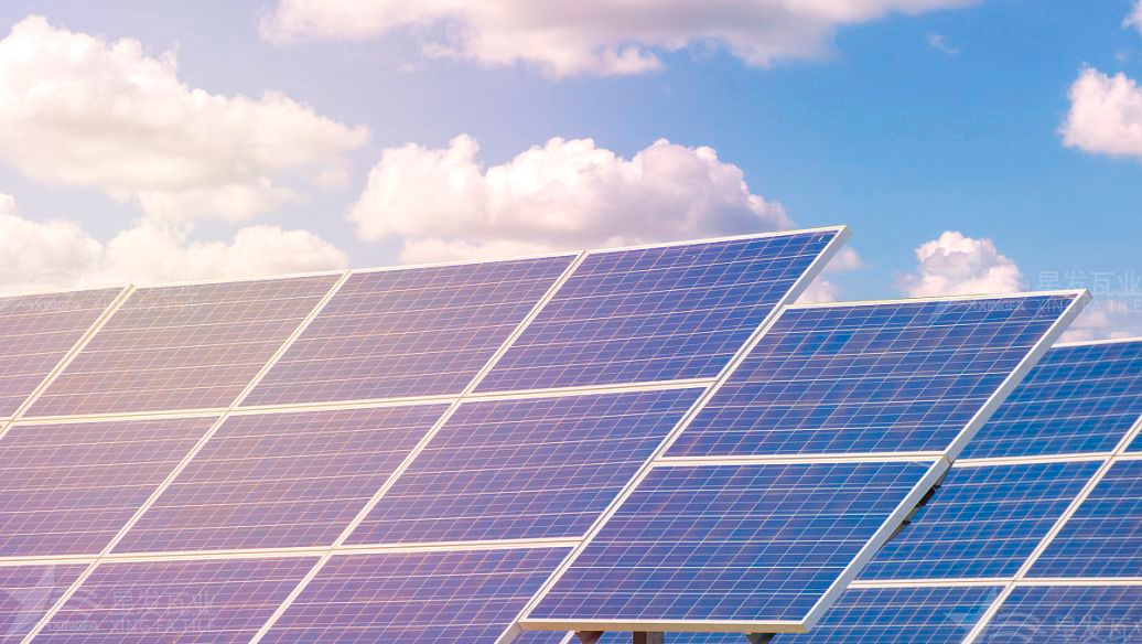 屋面光伏瓦耐火性強(qiáng)，使用了B1級的難燃性建筑材料！