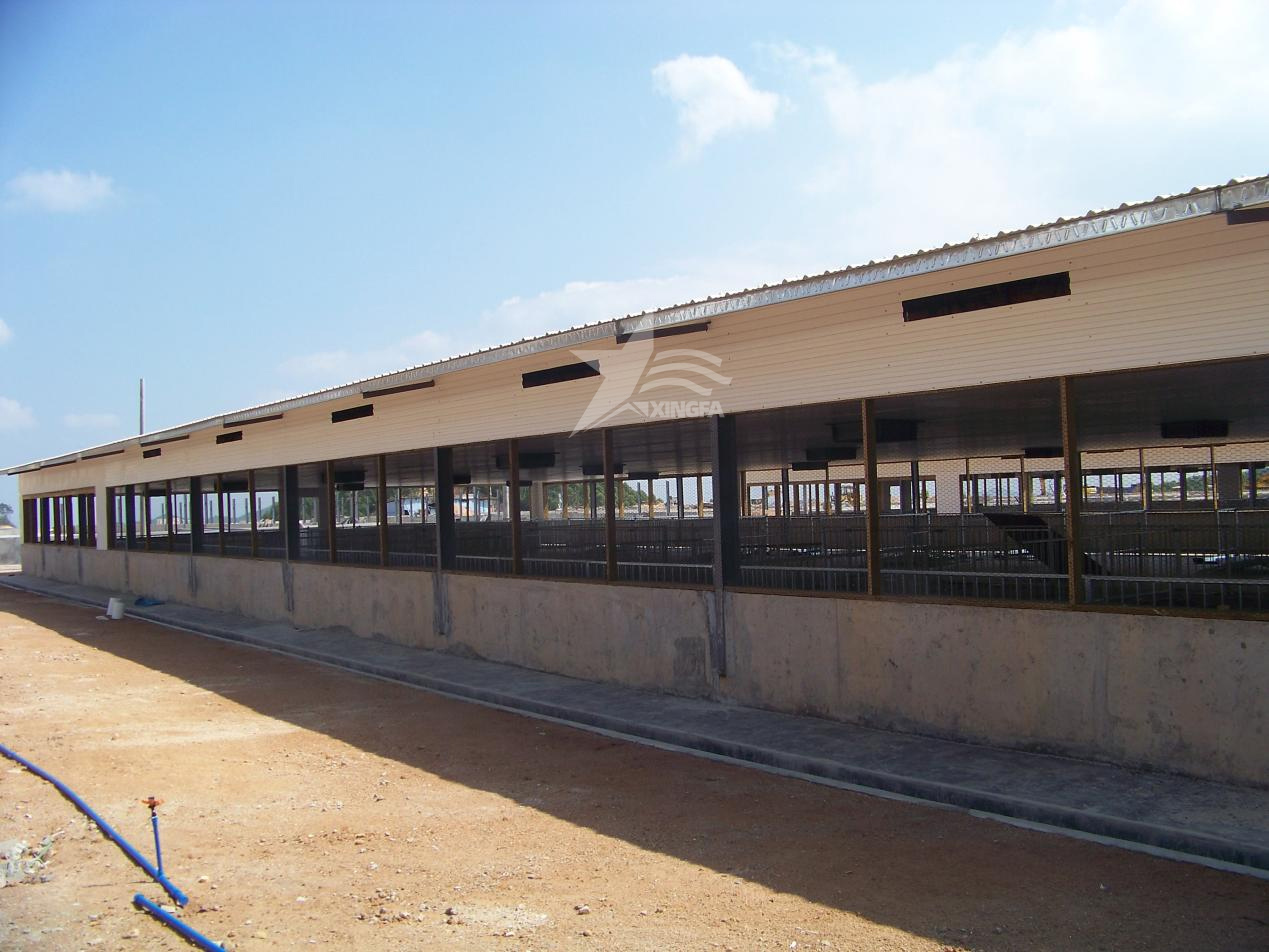 樹脂瓦：養(yǎng)殖場(chǎng)的避暑勝地，為小動(dòng)物們打造舒適棲息地